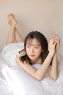 韩剧《虚伪》在线观看